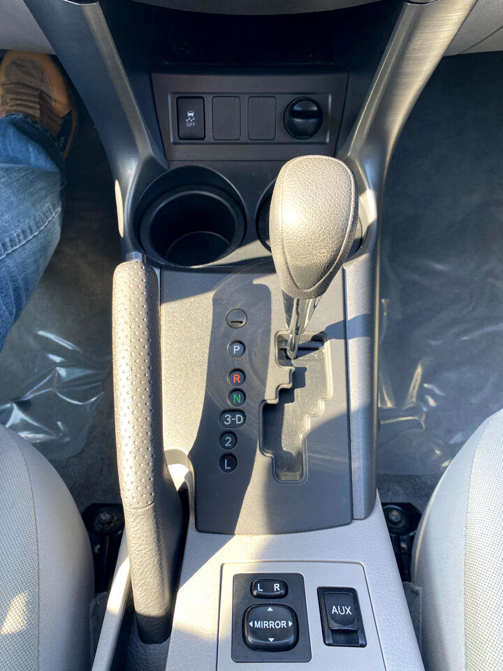 Used 2011 Toyota RAV4 4WD image 20