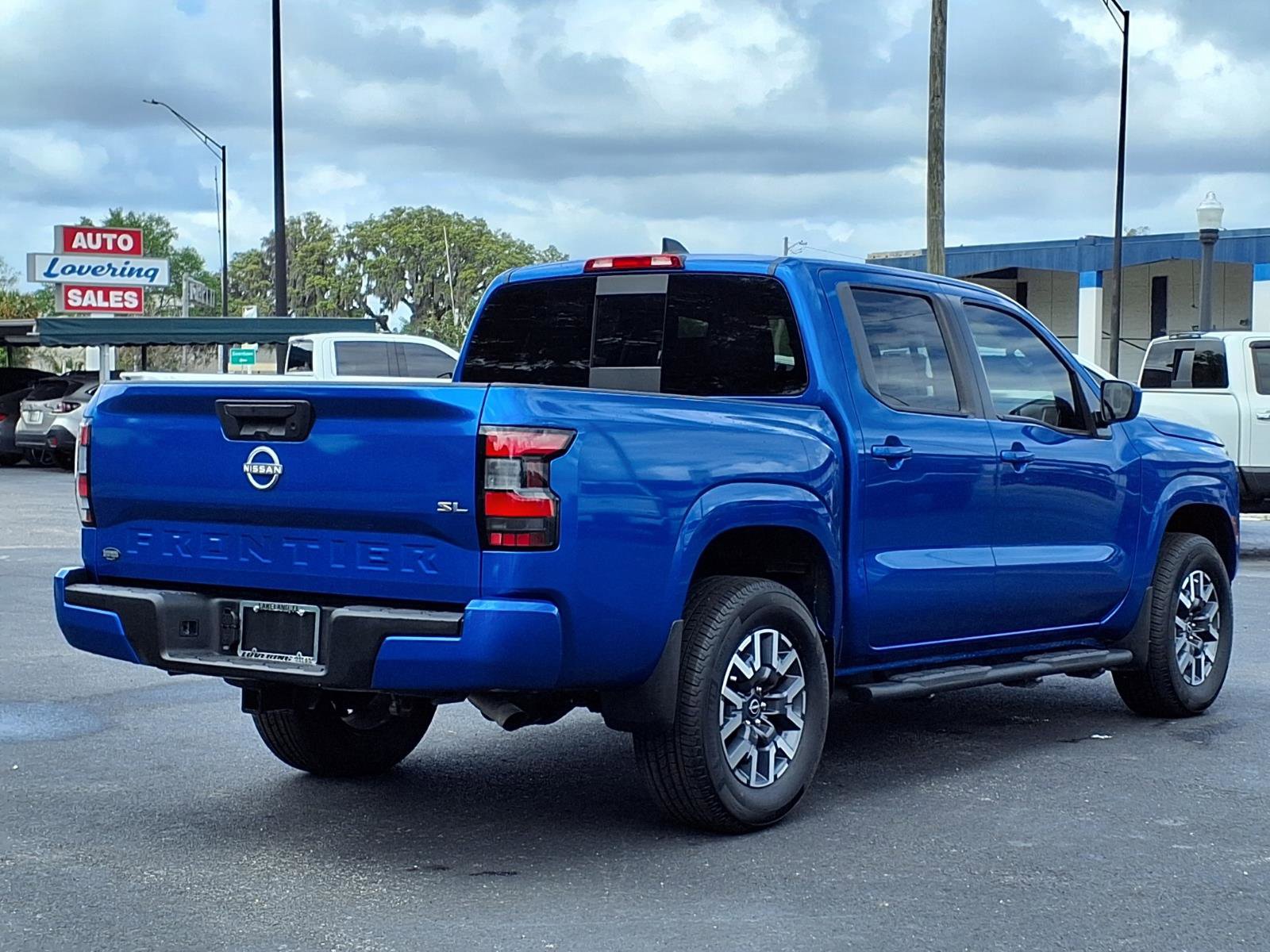 Used 2024 Nissan Frontier SL image 28