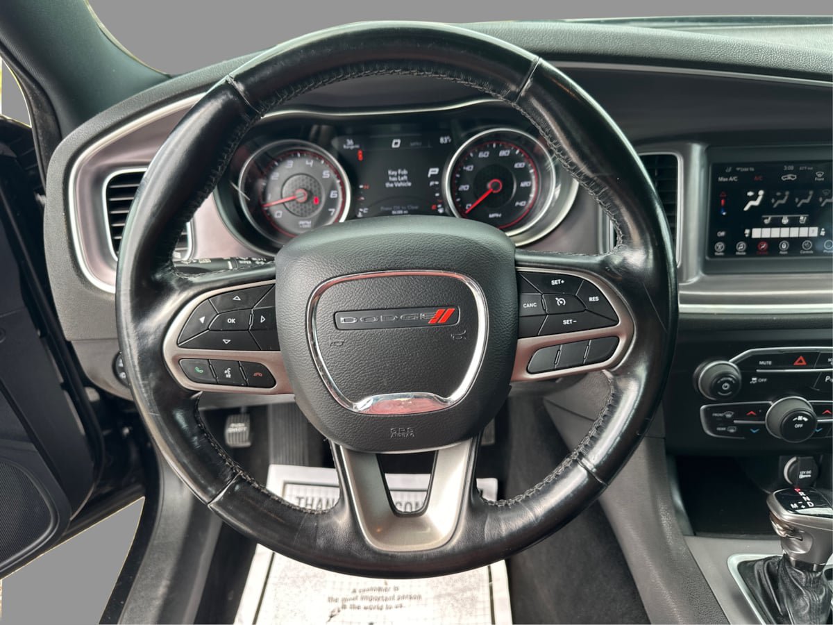 Used 2020 Dodge Charger SXT w/ Leather Interior Group RWD image 21