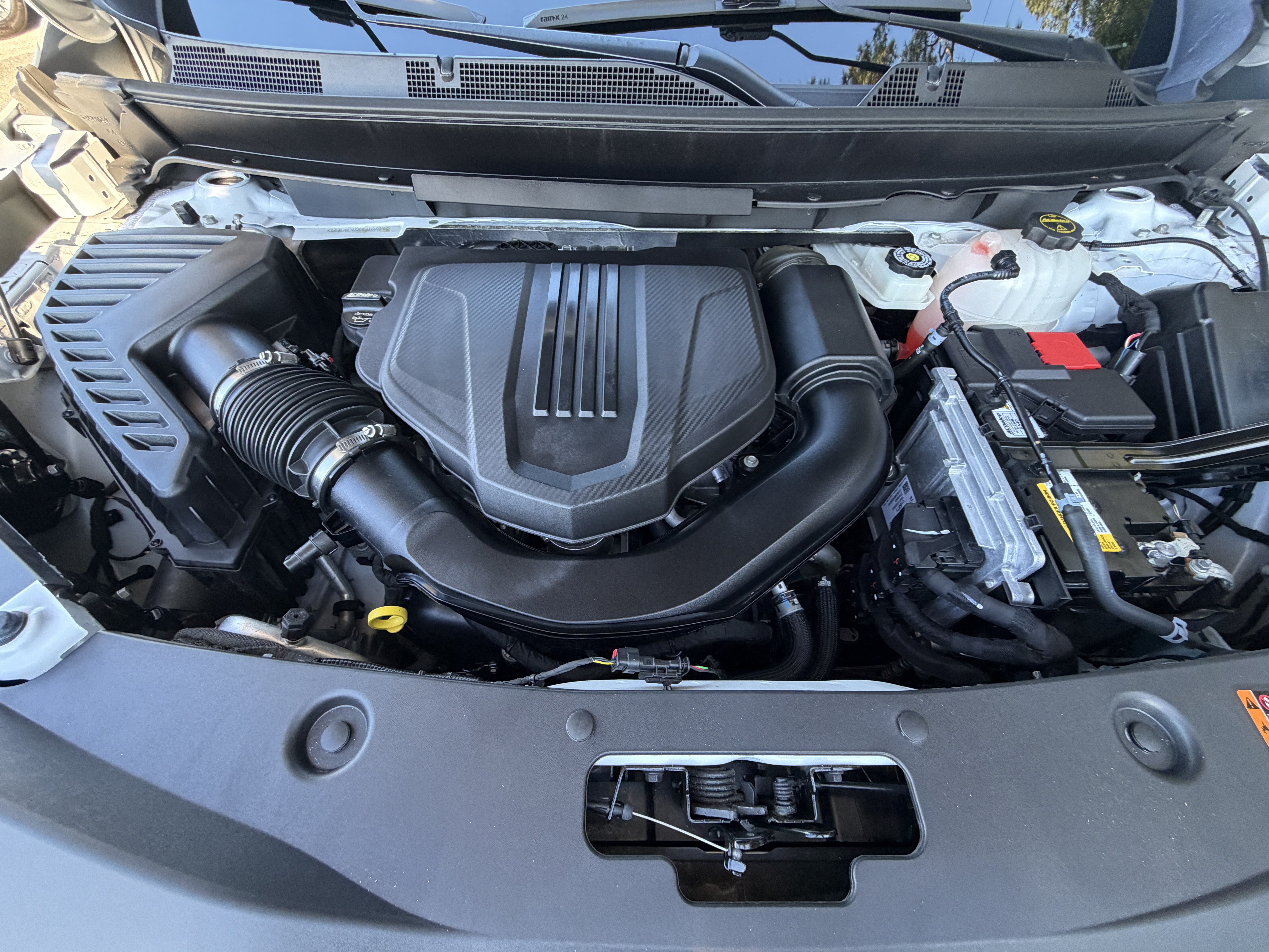 Used 2025 Buick Enclave Avenir FWD image 10