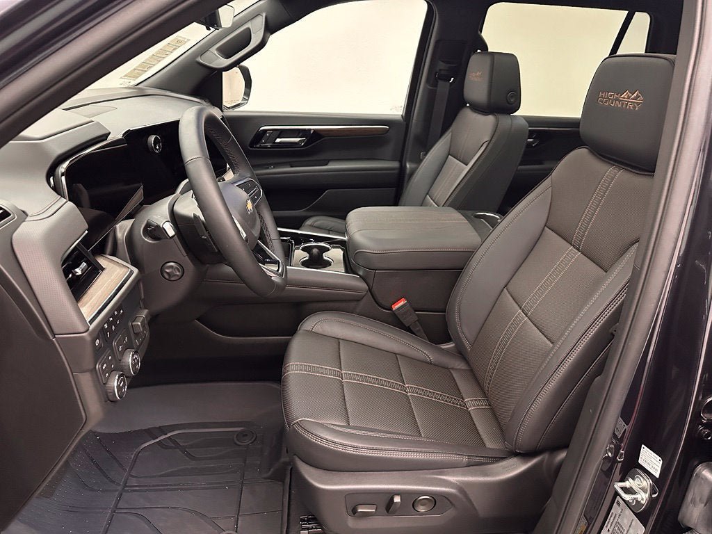 New 2026 Chevrolet Tahoe High Country AWD/4WD image 18
