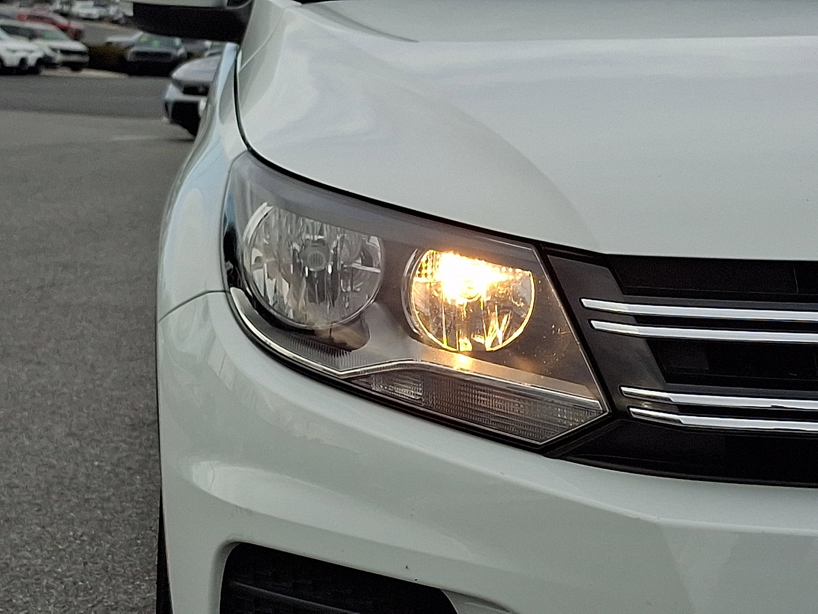 Used 2016 Volkswagen Tiguan S image 9