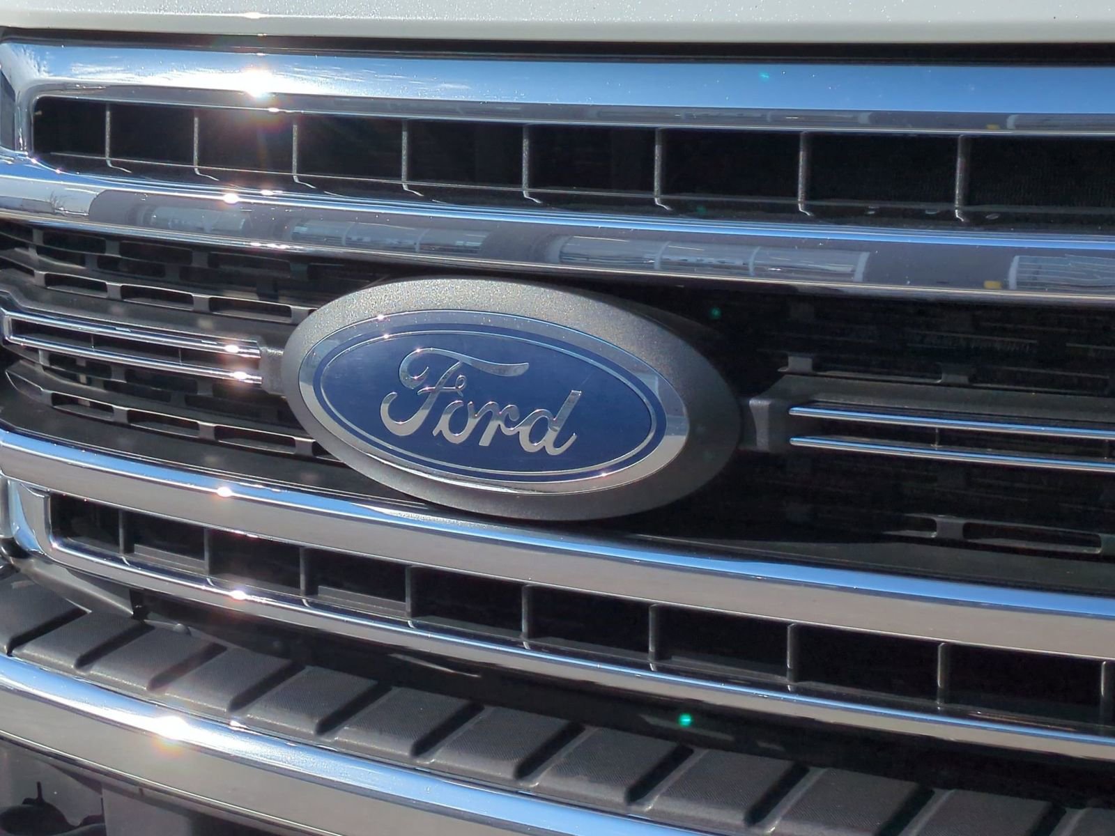 Used 2022 Ford F250 Lariat w/ Tremor Off-Road Package image 14