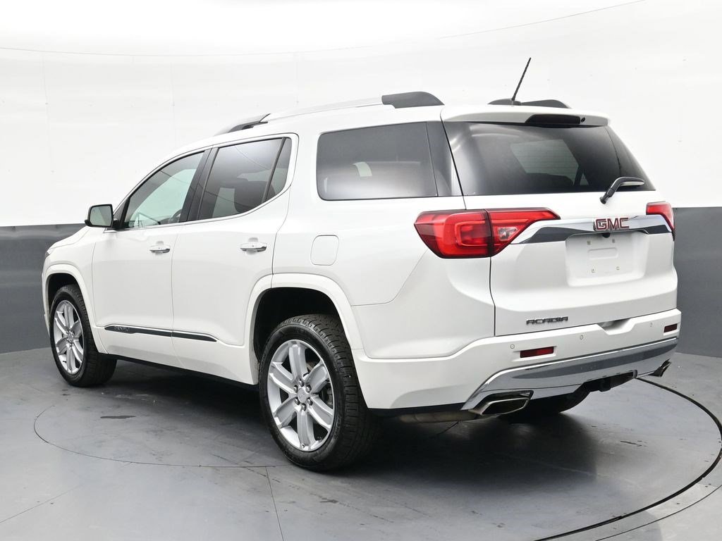 Used 2019 GMC Acadia Denali w/ Technology Package FWD image 5