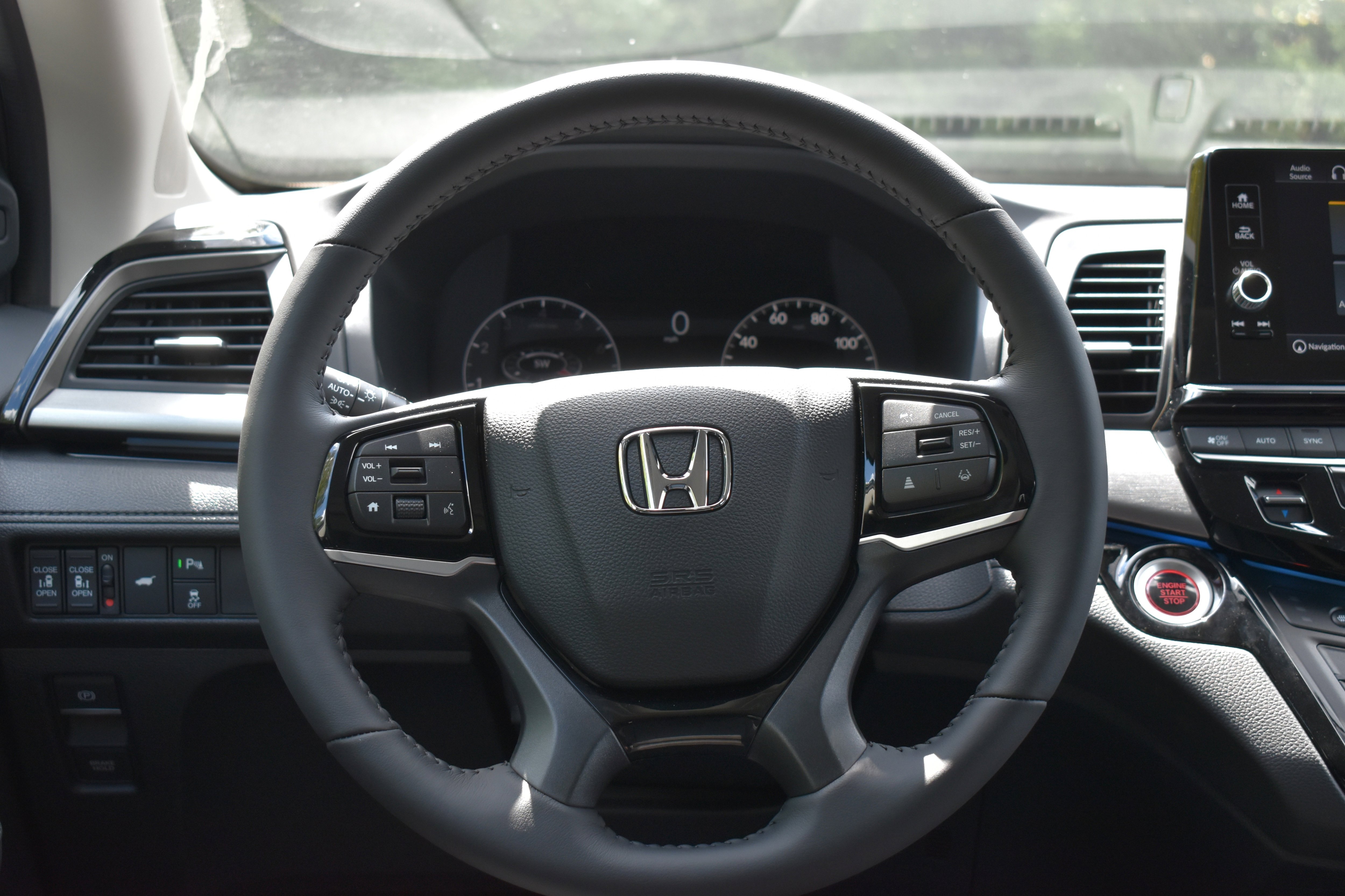 New 2026 Honda Odyssey Touring image 17