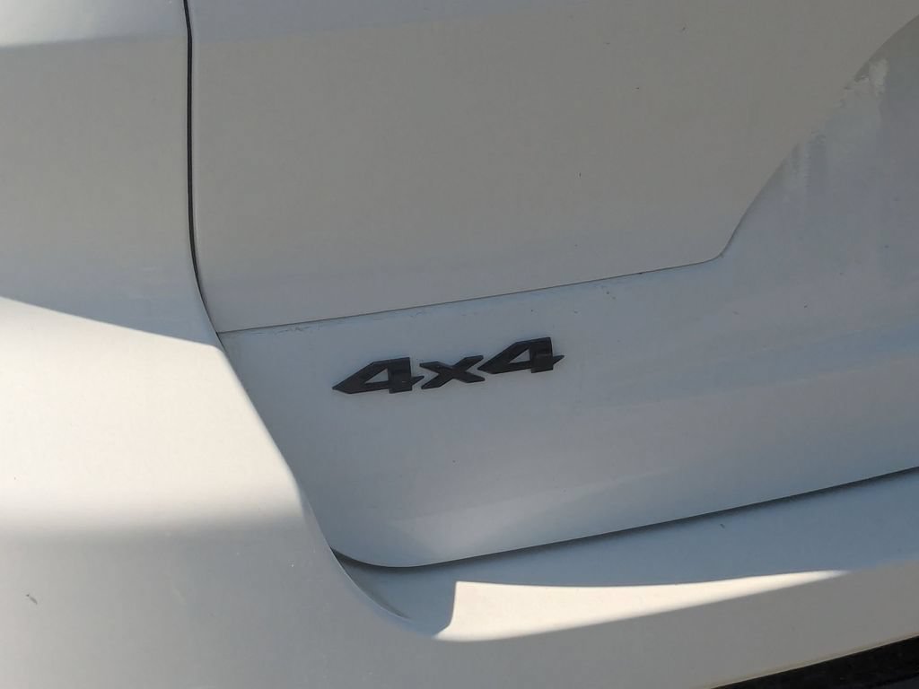 New 2026 Jeep Grand Cherokee L Limited AWD/4WD image 12