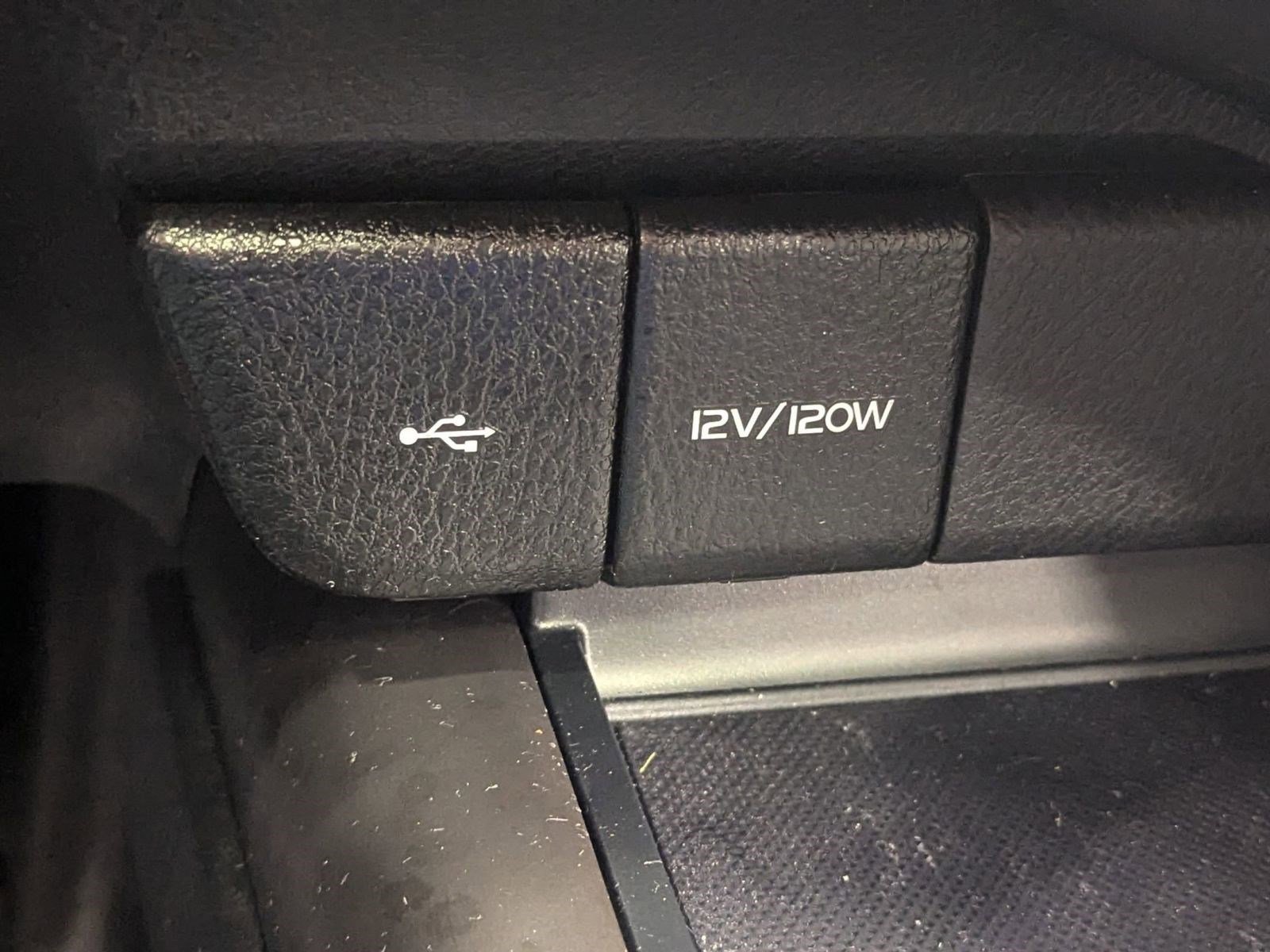 Used 2023 Toyota Camry SE image 25