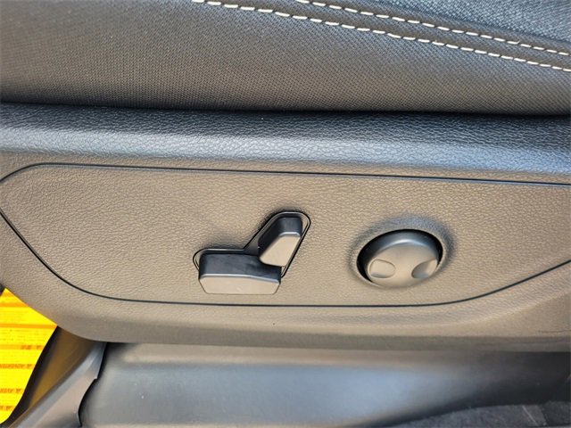 New 2026 RAM 1500 4x4 Crew Cab image 5