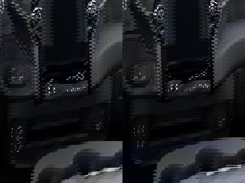 New 2025 RAM 2500 Tradesman w/ Safety Group AWD/4WD image 24