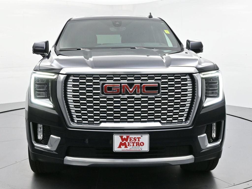 Used 2022 GMC Yukon Denali w/ Denali Premium Package AWD/4WD image 30