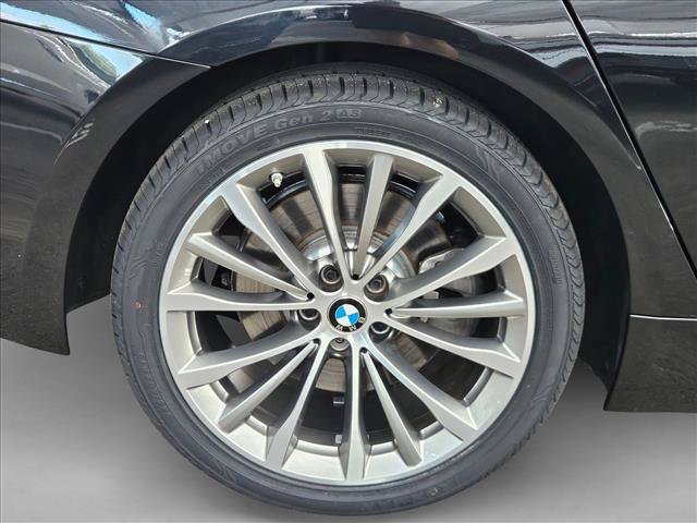 Used 2023 BMW 540i w/ Premium Package RWD image 19