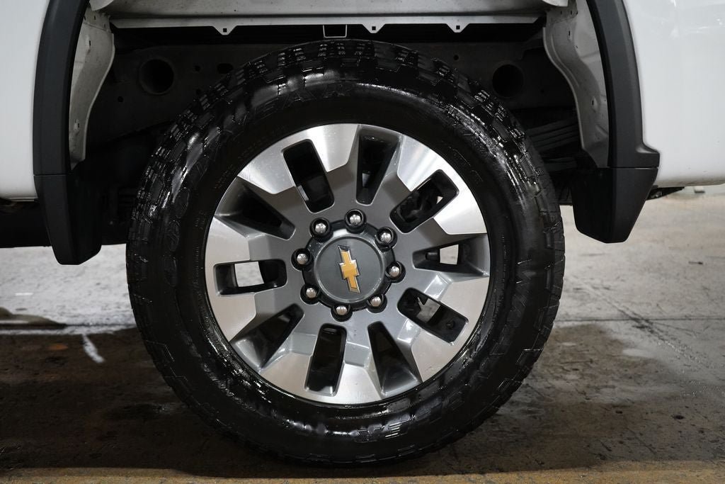 Used 2022 Chevrolet Silverado 2500 Custom w/ Custom Value Package AWD/4WD image 29