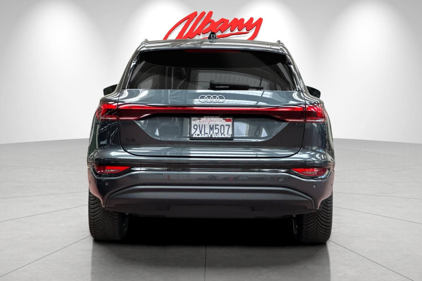 Used 2025 Audi Q6 e-tron Premium w/ Convenience Package AWD/4WD image 5