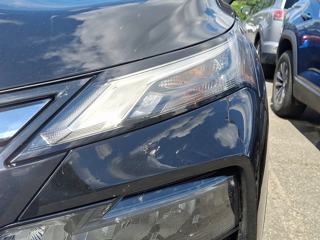 Used 2025 Nissan Rogue SV AWD/4WD image 10