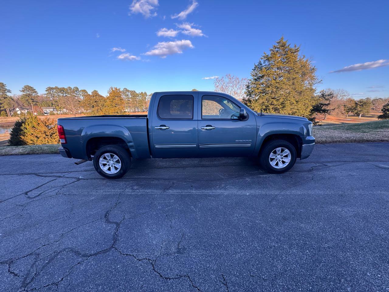 Used 2012 GMC Sierra 1500 SLT w/ SLT Convenience Package image 18