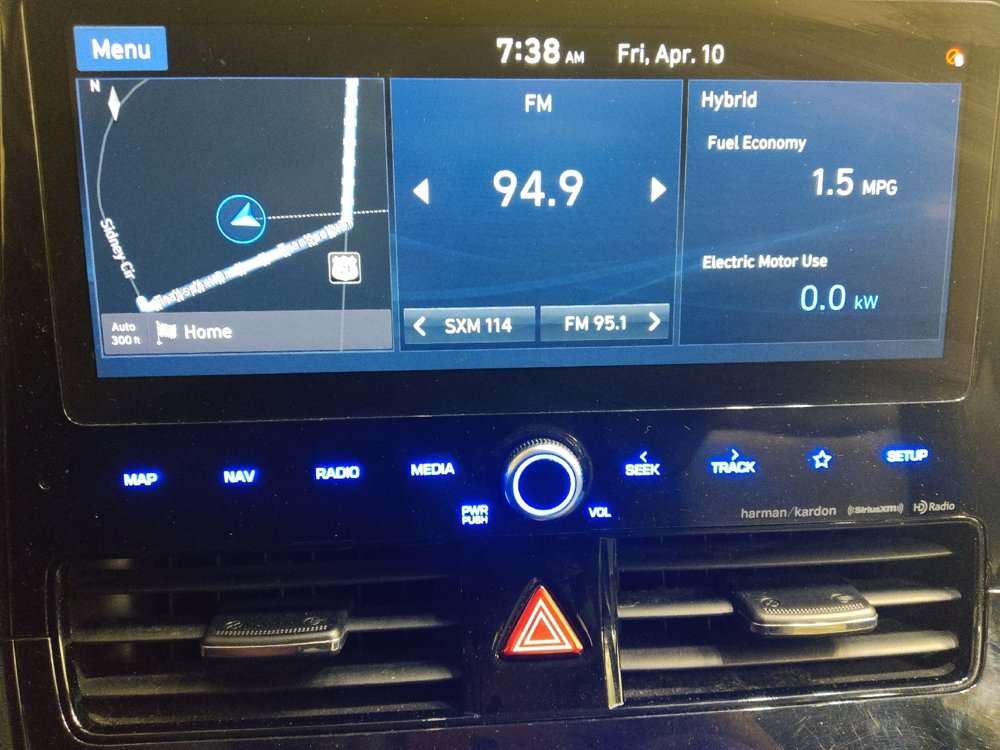Used 2020 Hyundai Ioniq Limited FWD image 25