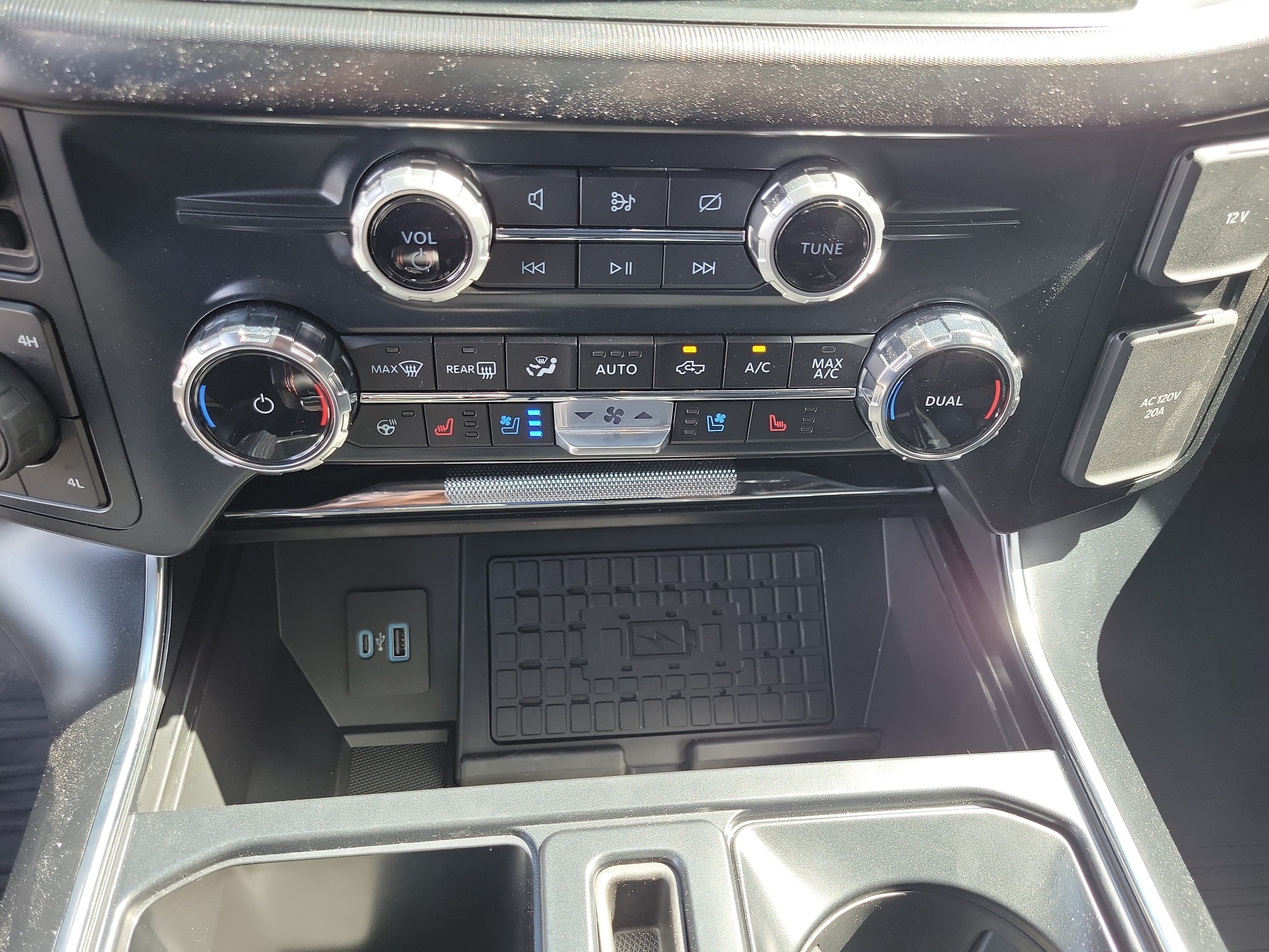 Used 2024 Ford F150 Raptor AWD/4WD image 26