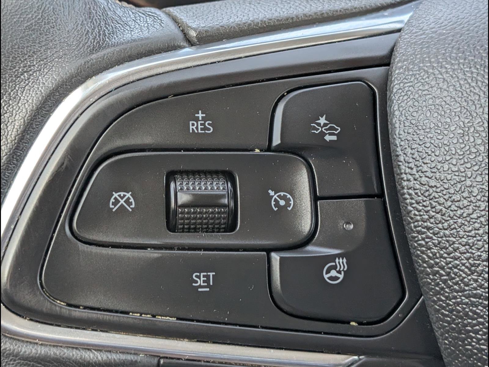 Used 2020 Buick Encore GX Essence FWD image 17