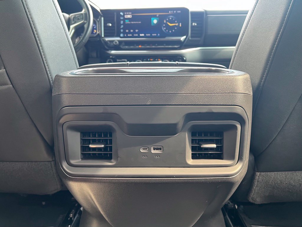 Used 2022 Chevrolet Silverado 1500 LT Trail Boss w/ Convenience Package II AWD/4WD image 19