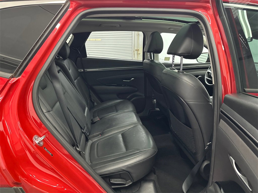 Used 2023 Hyundai Tucson Limited image 17