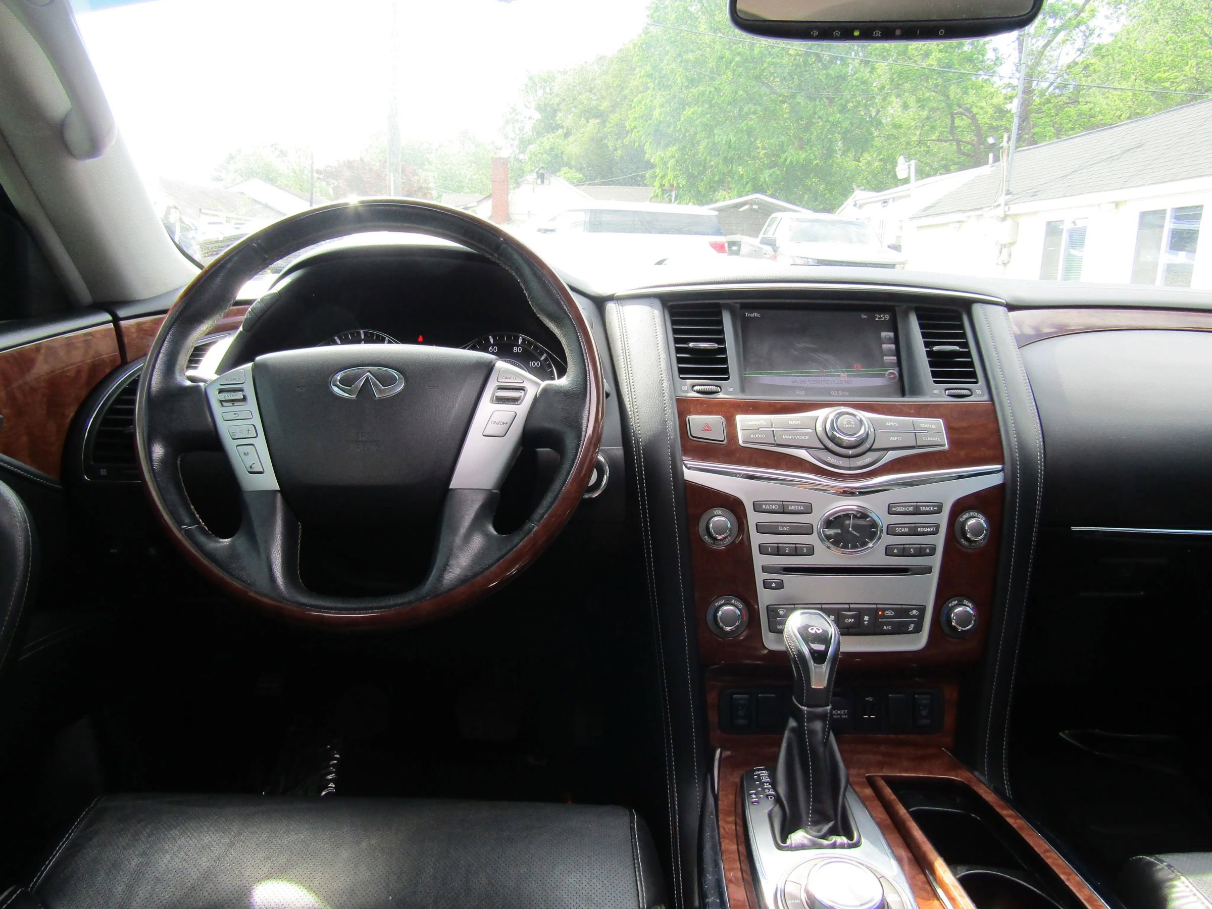 Used 2019 INFINITI QX80 Luxe image 16