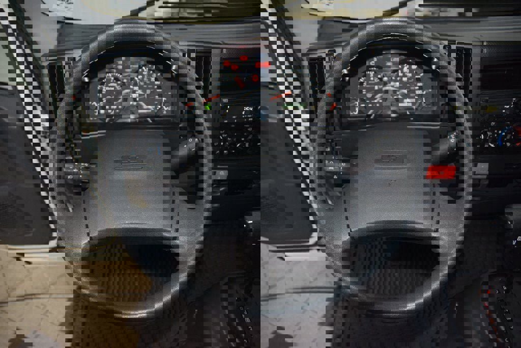 Used 2024 Chevrolet Low Cab Forward 5500XG image 23