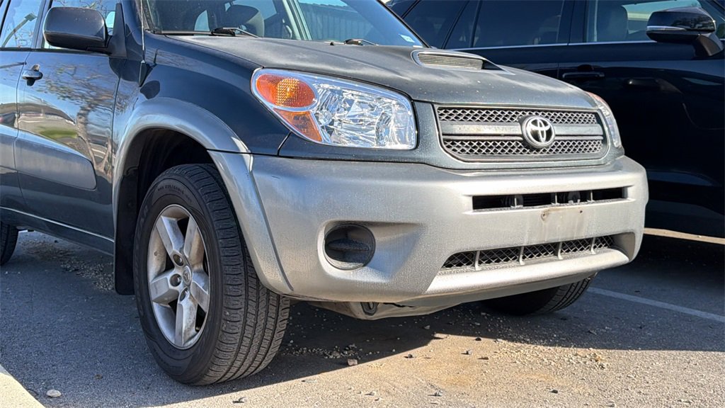 Used 2004 Toyota RAV4 Base image 12