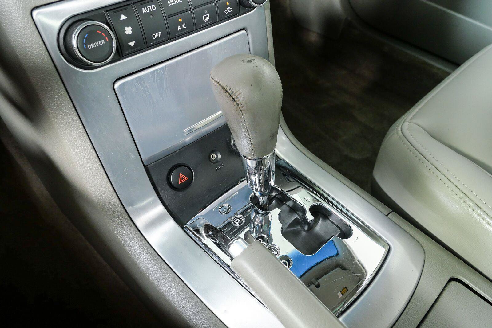 Used 2008 Nissan Maxima 3.5 SE w/ Sensory Pkg FWD image 14