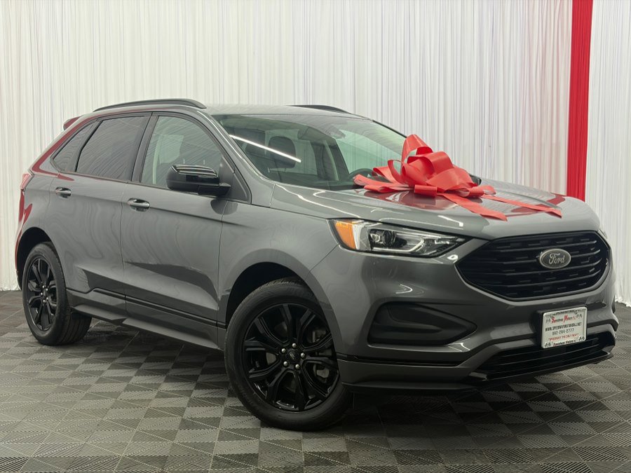 Used 2022 Ford Edge SE w/ Black Appearance Package