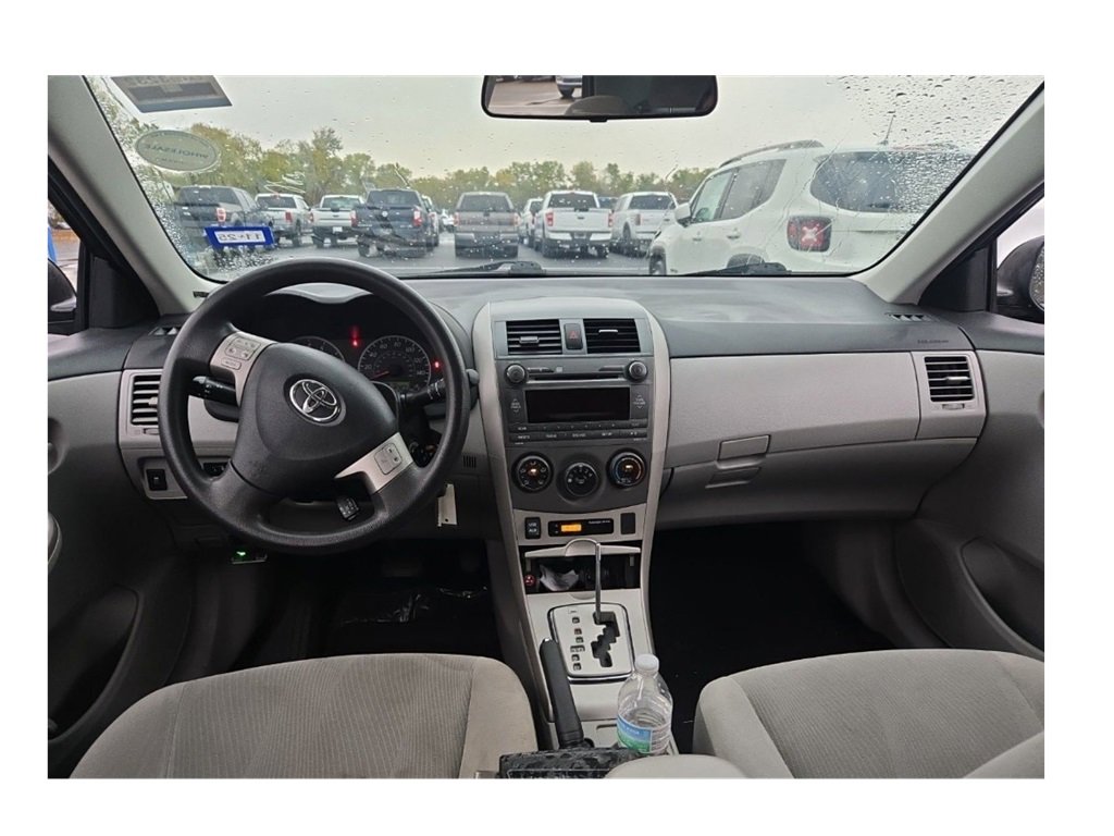 Used 2011 Toyota Corolla LE image 23