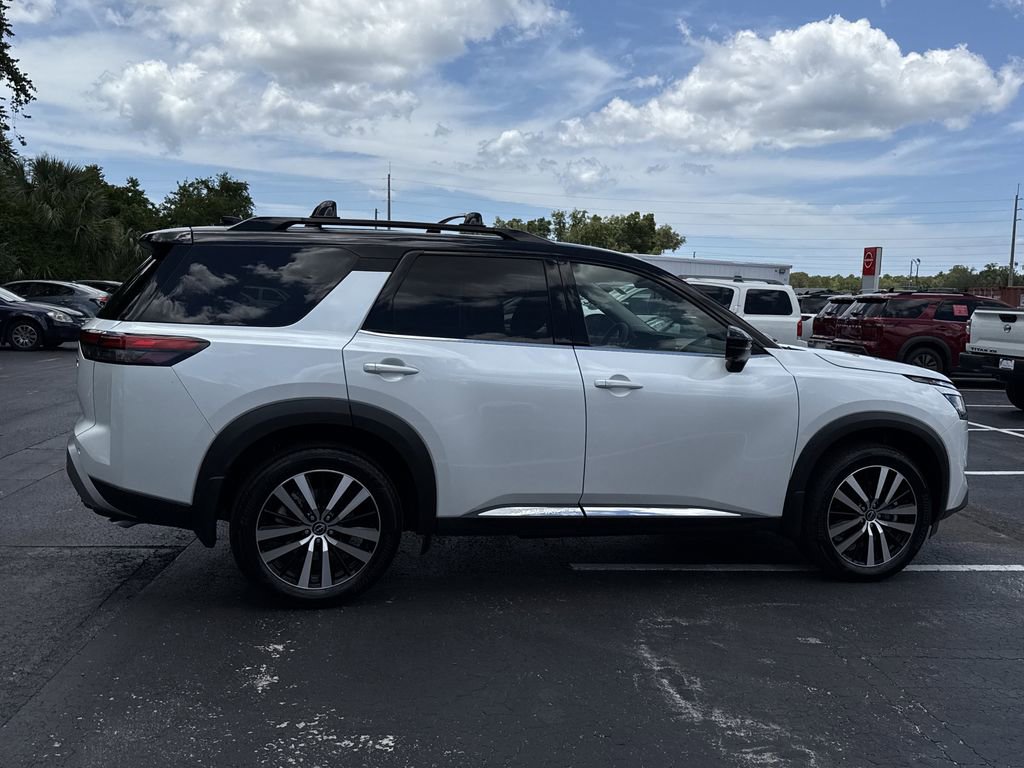 Used 2025 Nissan Pathfinder Platinum w/ Cargo Package FWD image 6