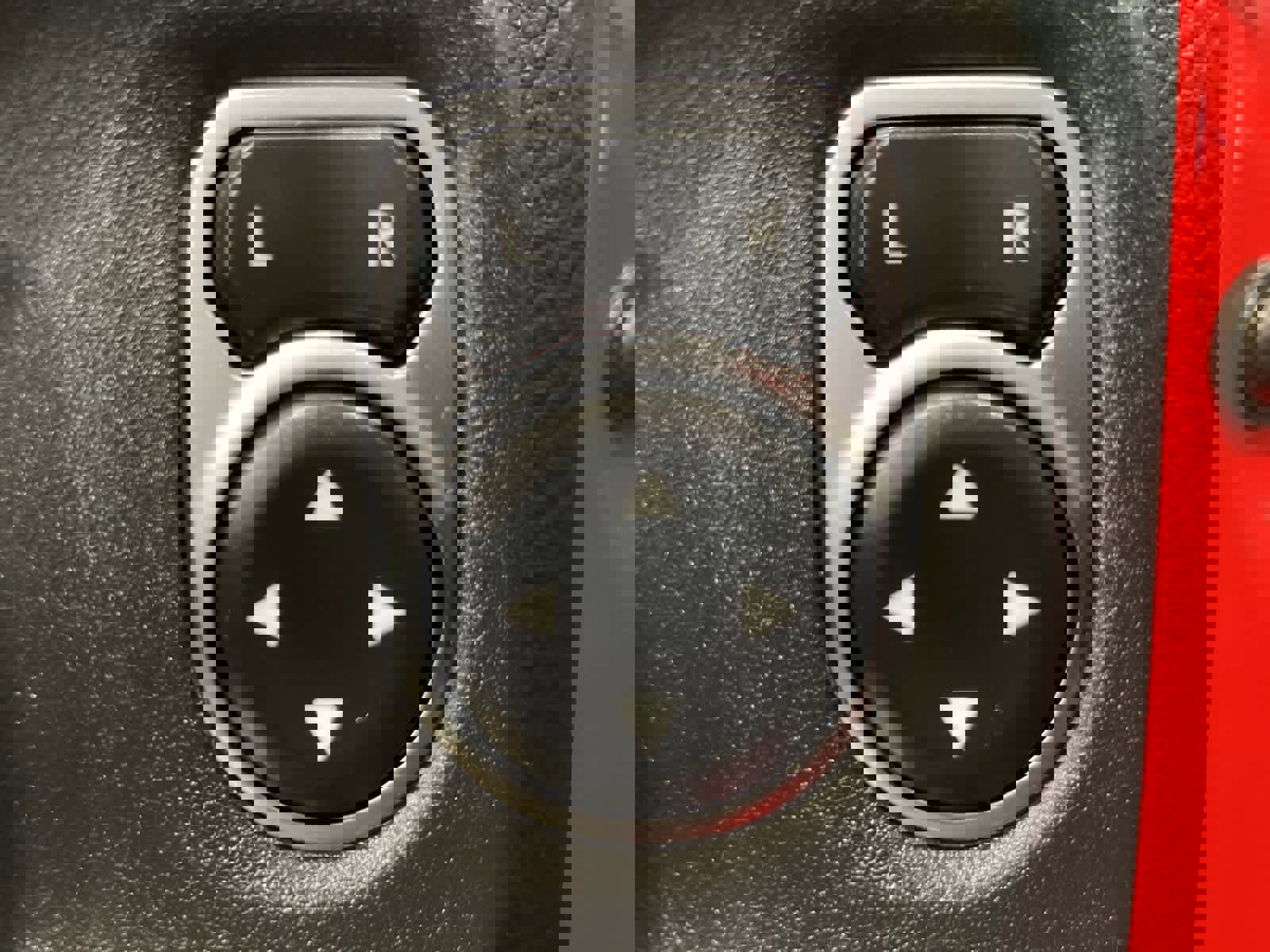 Used 2021 Jeep Wrangler Unlimited Sahara w/ Uconnect 4C Nav & Sound Group image 12