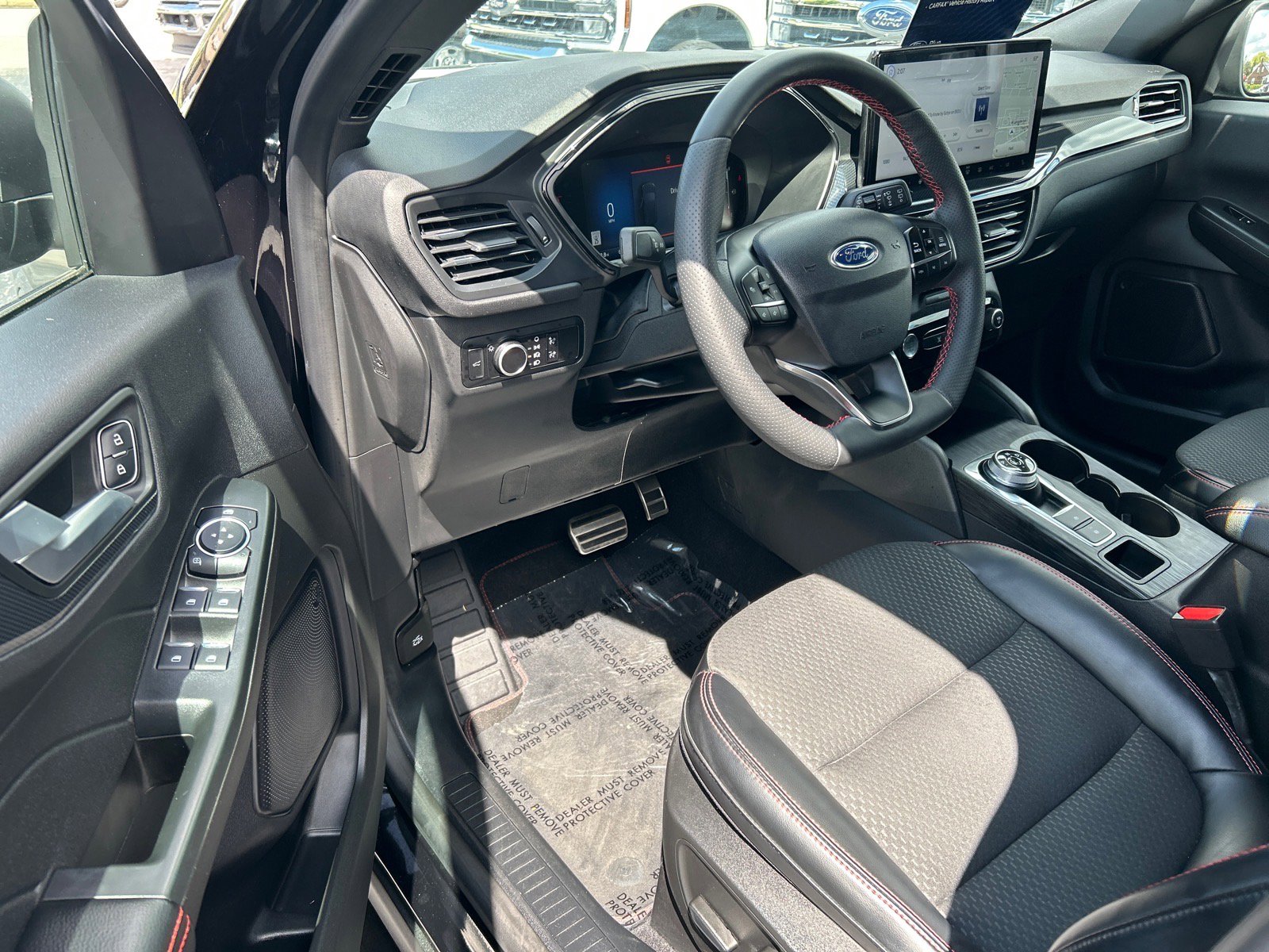 Certified 2023 Ford Escape ST-Line w/ Tech Pack #1 AWD/4WD image 7