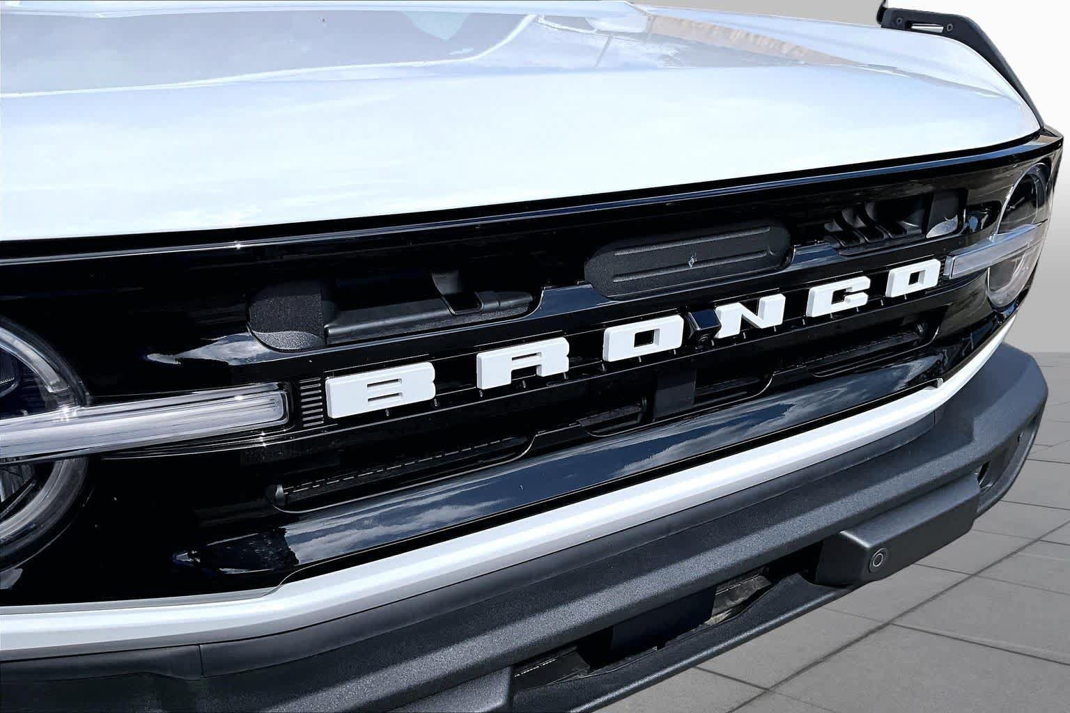 Used 2023 Ford Bronco Outer Banks AWD/4WD image 30