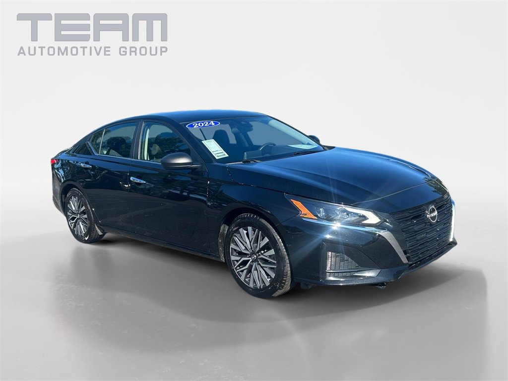Used 2024 Nissan Altima 2.5 SV
