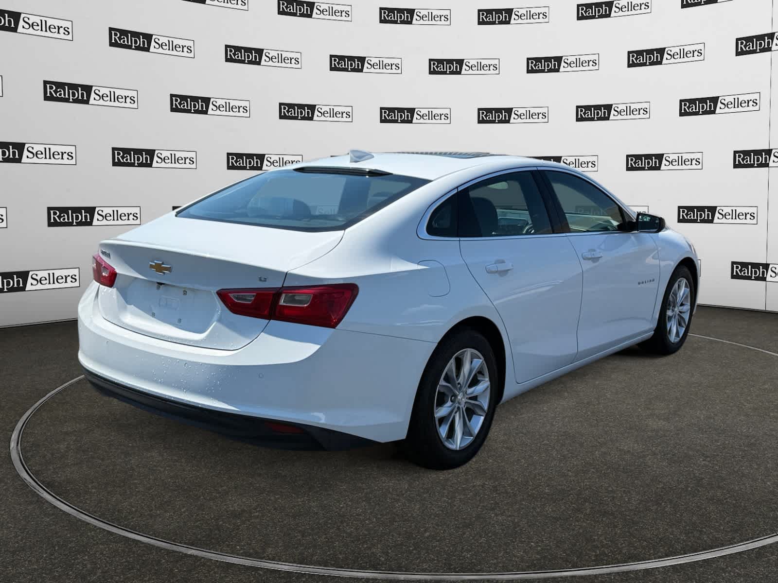 Used 2024 Chevrolet Malibu LT FWD image 6