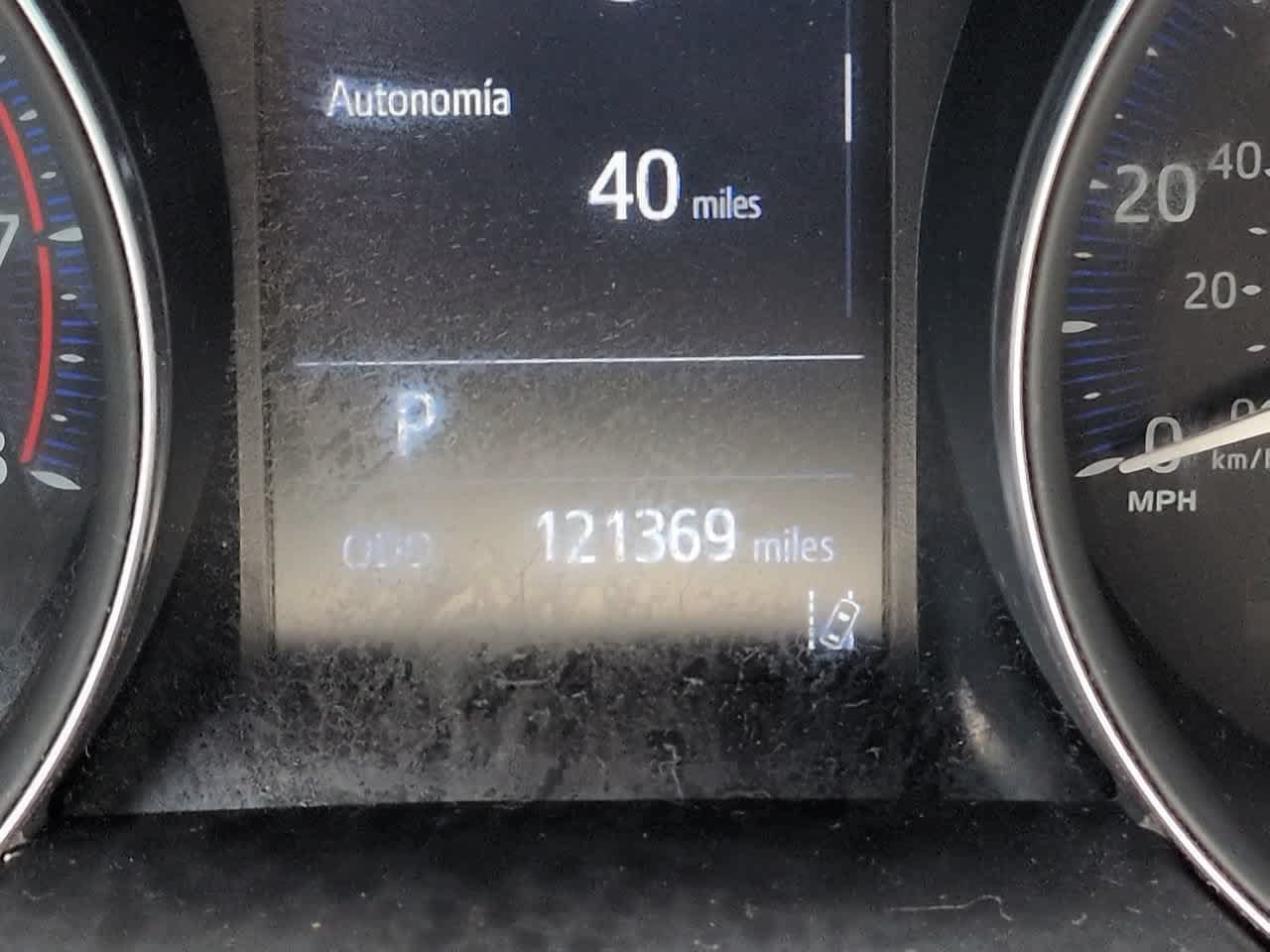 Used 2021 Toyota C-HR XLE FWD image 24