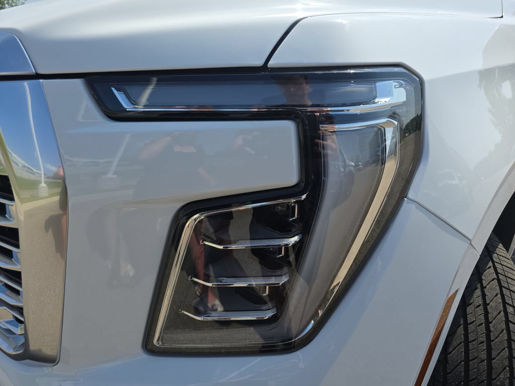 New 2026 GMC Yukon XL Denali w/ Sun & Power Step Package AWD/4WD image 35