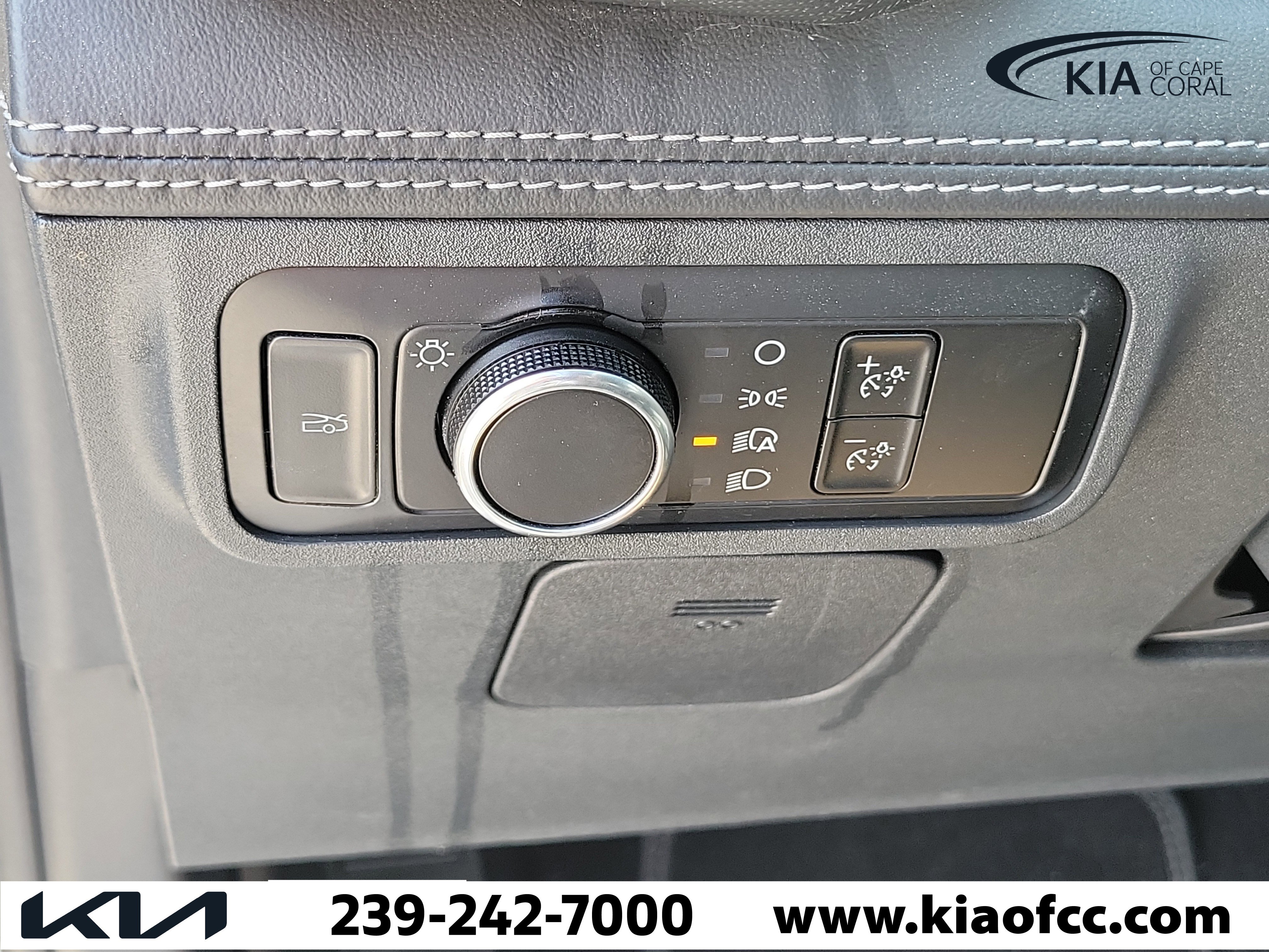 Used 2024 Ford Mustang Premium RWD image 15