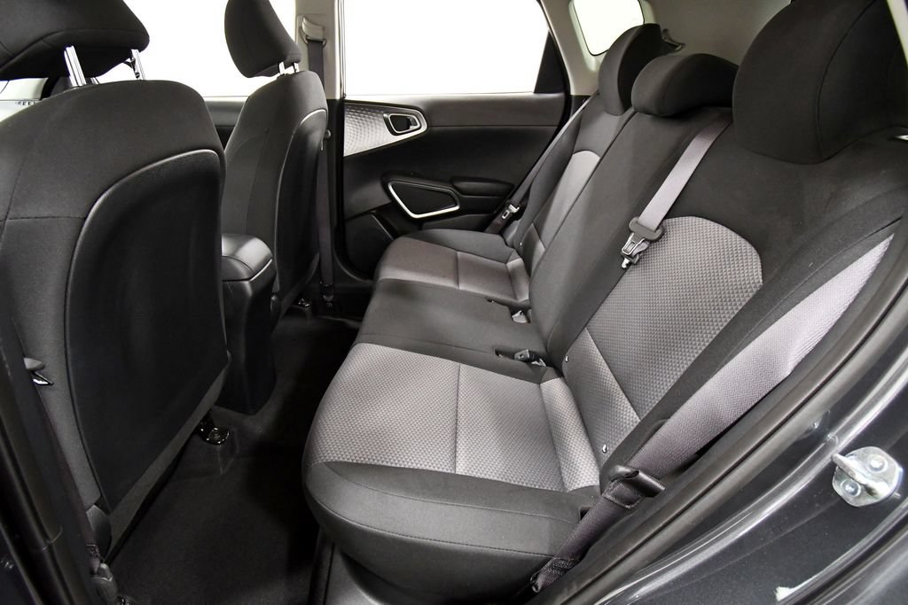 Certified 2025 Kia Soul LX FWD image 15