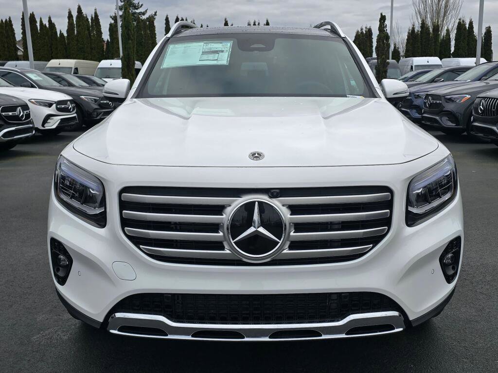 New 2026 Mercedes-Benz GLB 250 4MATIC image 9
