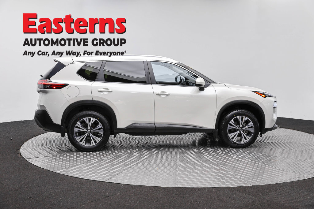 Used 2023 Nissan Rogue SV w/ SV Premium B Package AWD/4WD image 5