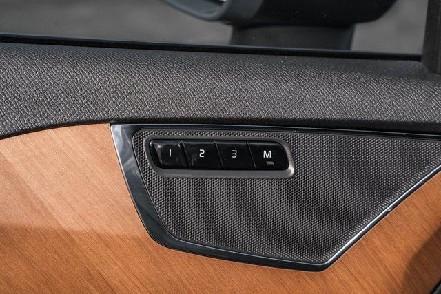 Used 2022 Volvo XC90 T5 Momentum w/ Advanced Package image 37