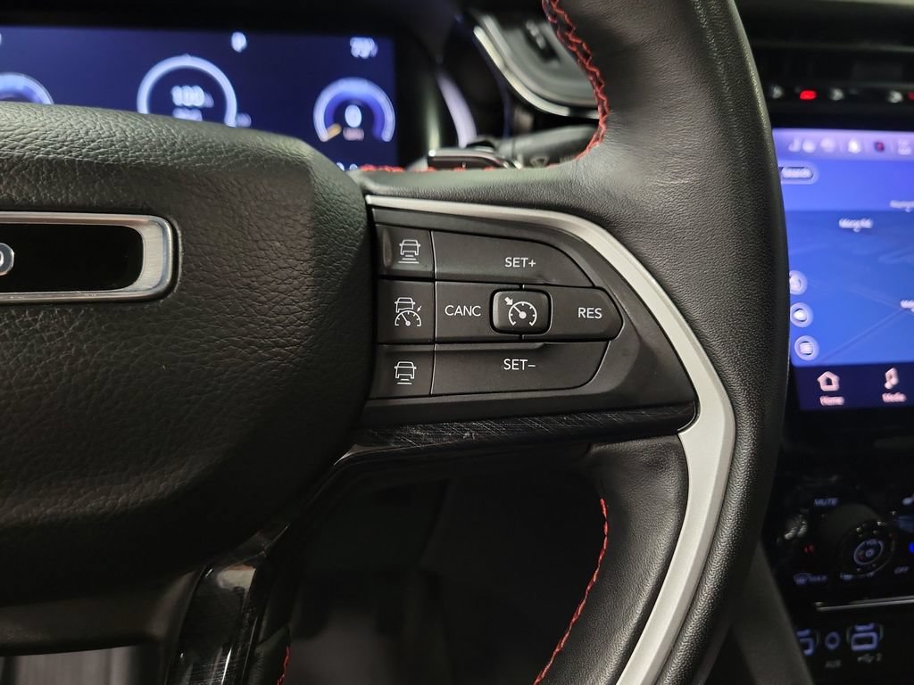 Used 2022 Jeep Grand Cherokee Trailhawk AWD/4WD image 28
