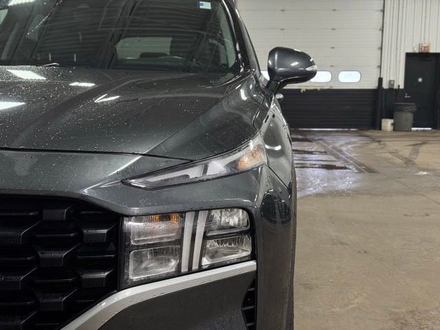 Used 2023 Hyundai Santa Fe SEL image 3