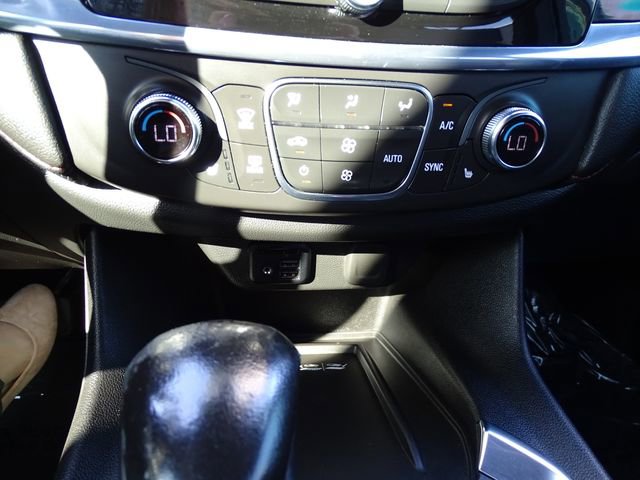 Certified 2022 Chevrolet Traverse RS w/ LPO, Cargo Package image 12