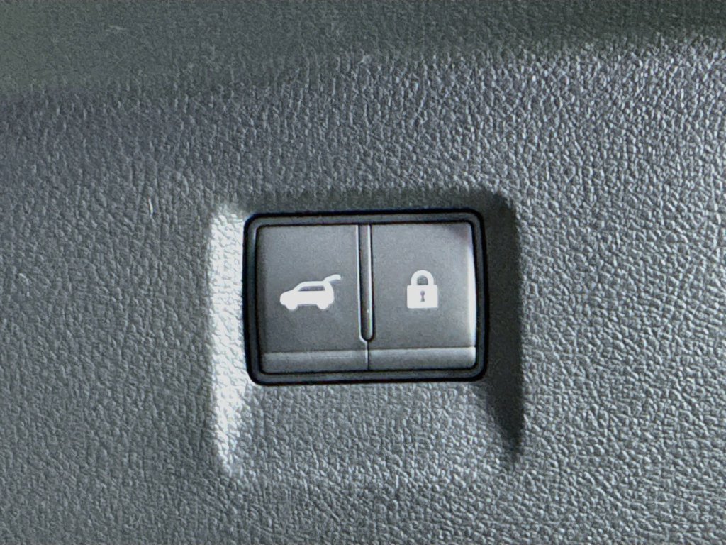 Certified 2027 INFINITI QX60 Luxe w/ Family Package FWD image 36