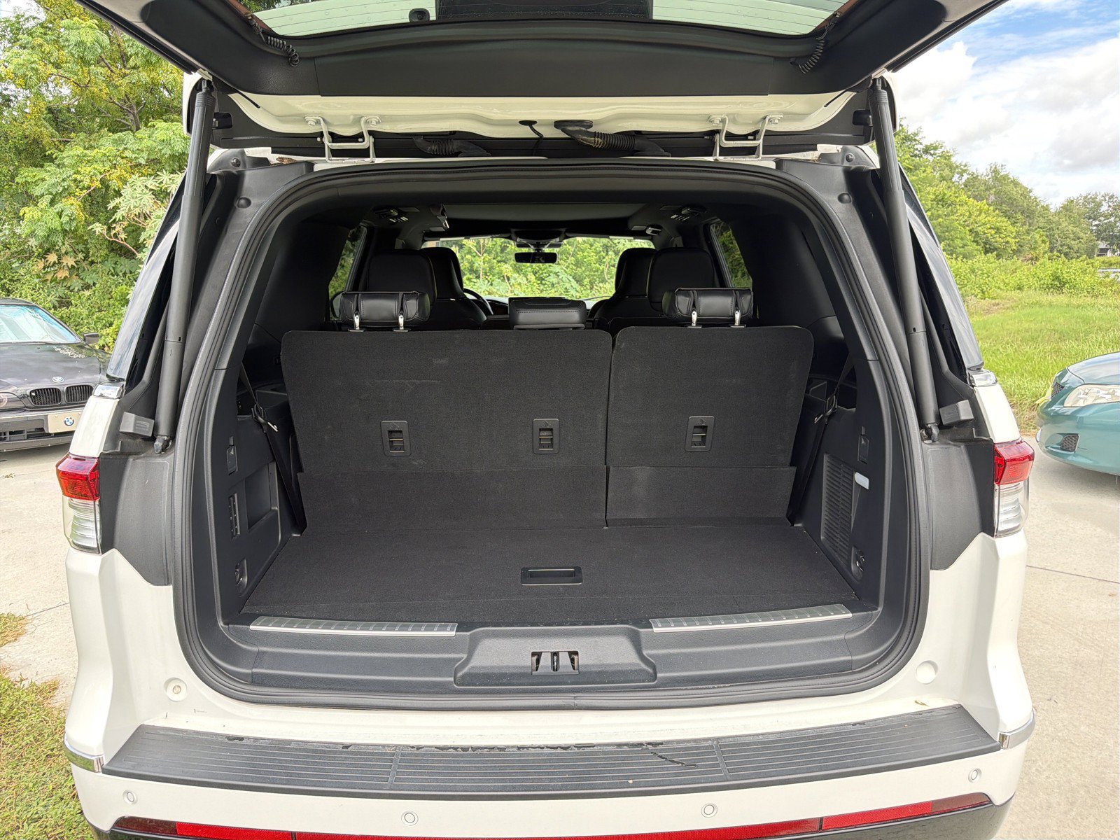Used 2023 Lincoln Navigator Reserve AWD/4WD image 12