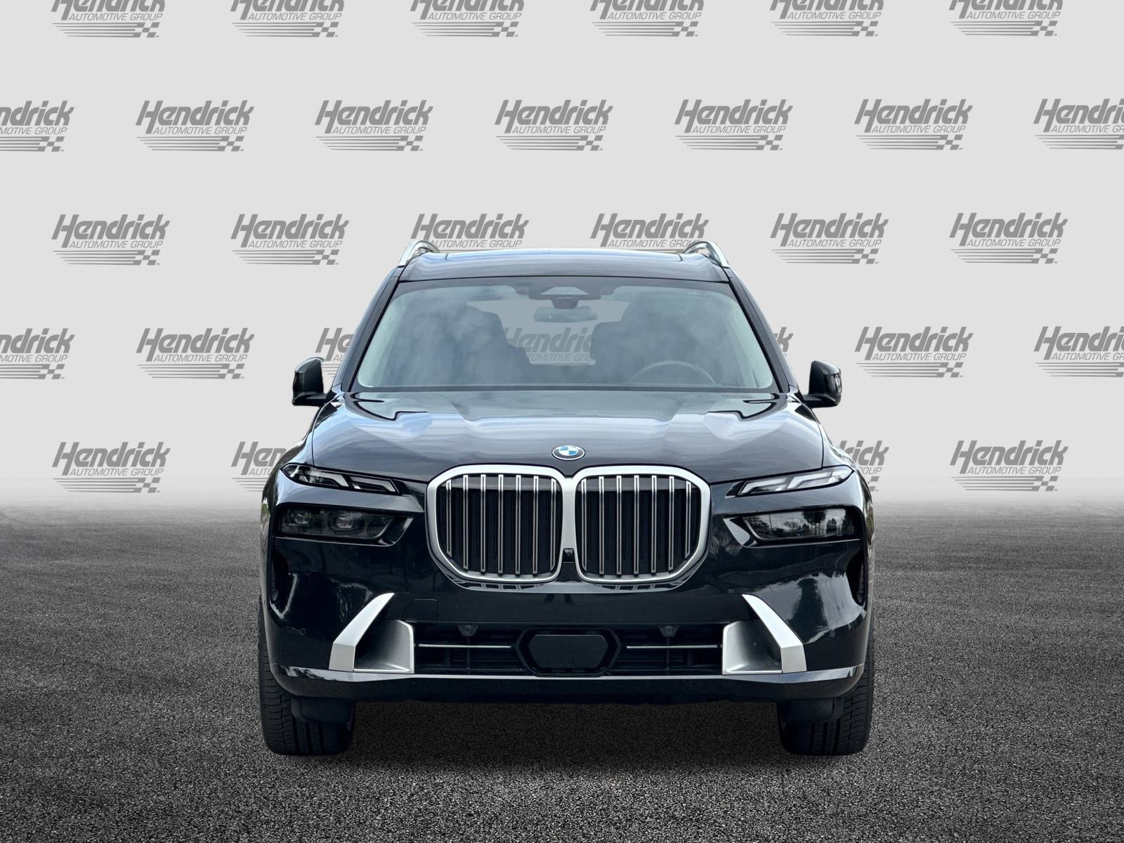 Used 2025 BMW X7 xDrive40i w/ Premium Package image 10