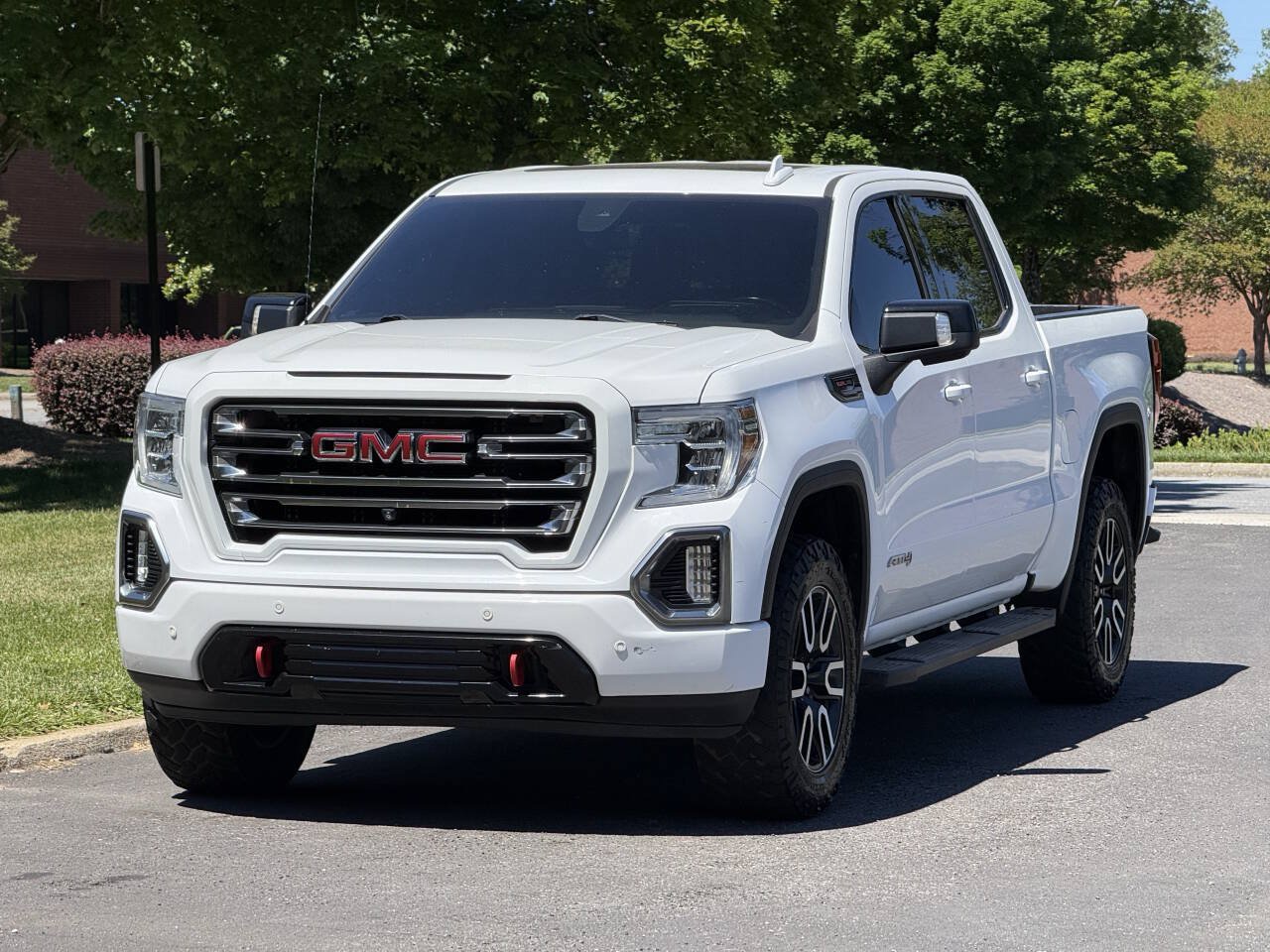 Used 2019 GMC Sierra 1500 AT4 w/ AT4 Premium Package AWD/4WD image 2